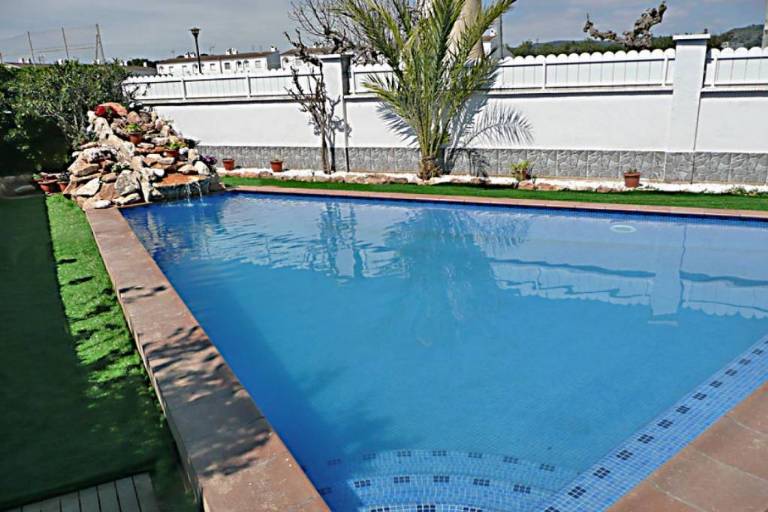 89u_piscina 2.jpg